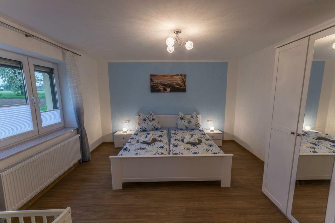 Ferienwohnung "Turmblick" Rathmannsdorf Экстерьер фото